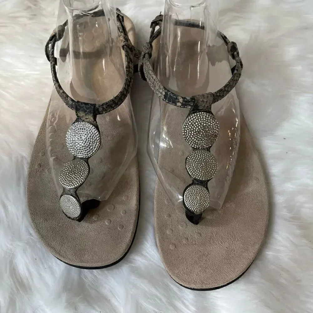 Vionic Gray& tan snake skin prints Tstrap thong sandals silver tone acce…